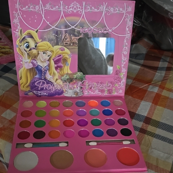 IGoodCo Fairy Tale Dreams Princess Art - Picture 2 of 5